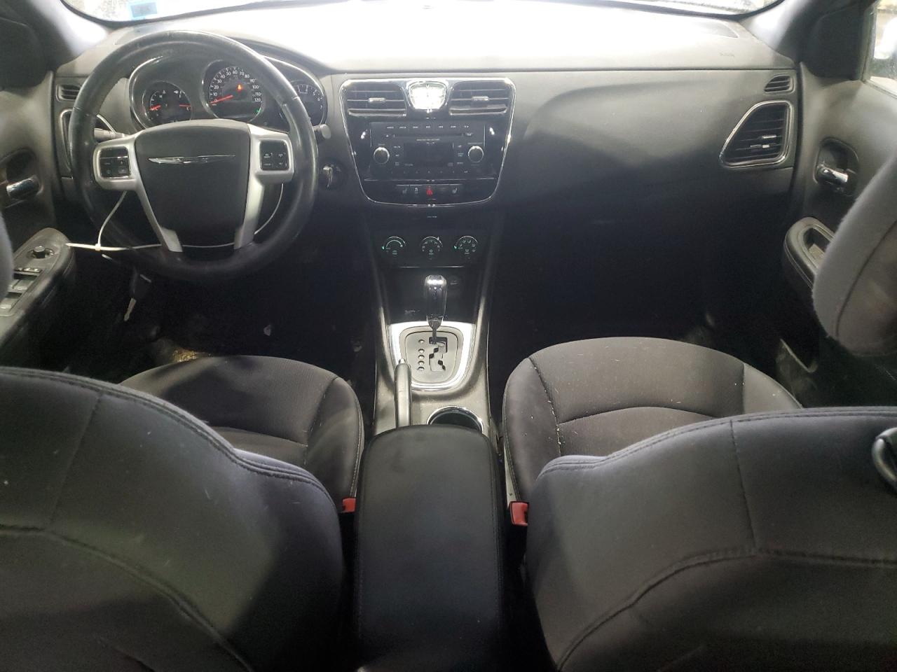 2014 Chrysler 200 - Image 8