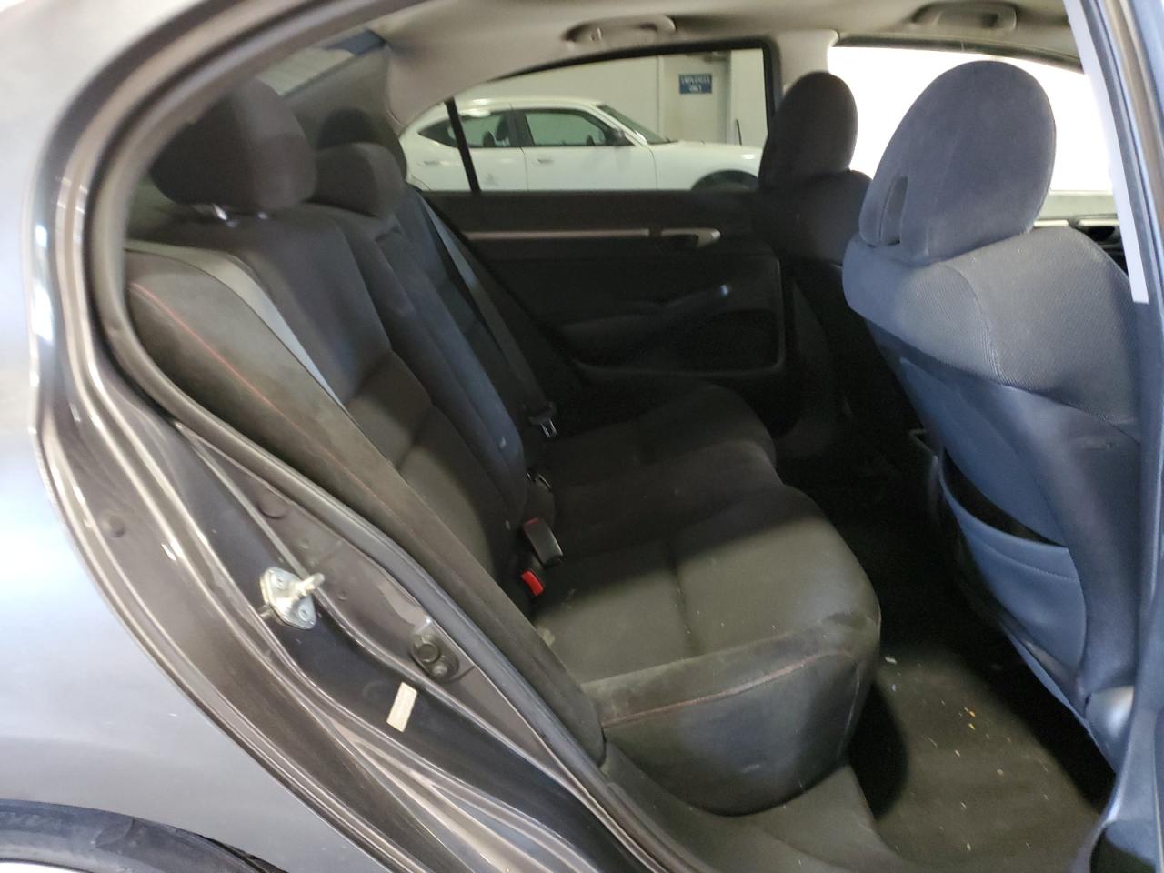 2011 Honda Civic - Image 10