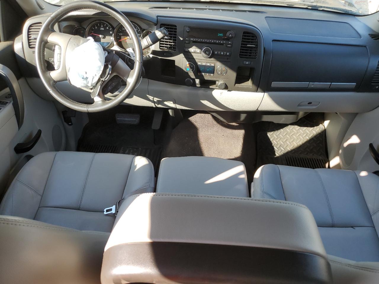 2010 Chevrolet Silverado - Image 8