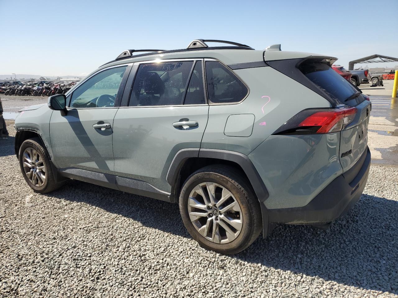 2021 Toyota RAV 4 - Image 2
