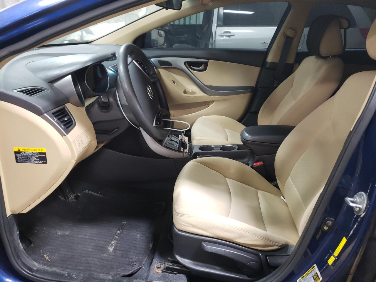 2013 Hyundai Elantra - Image 7