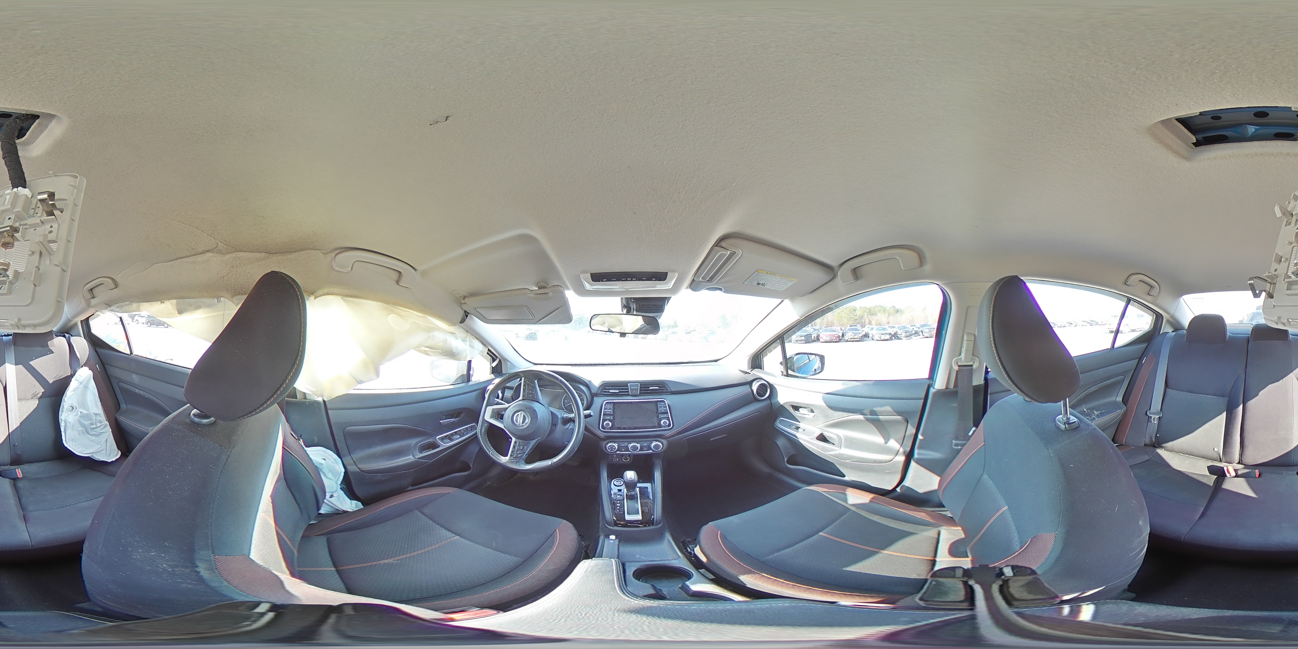 2021 Nissan Versa - Image 13