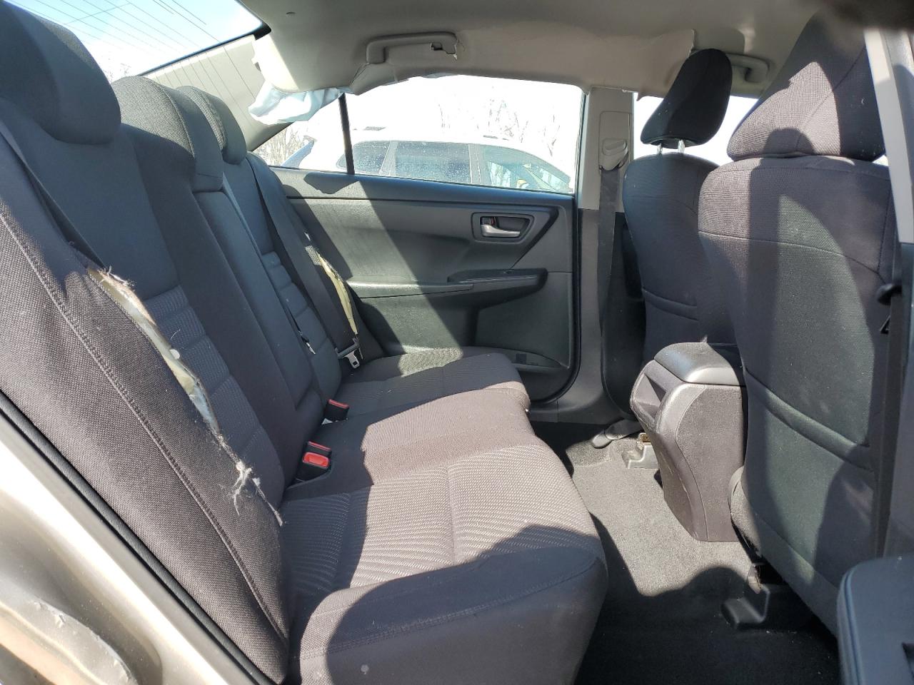 2017 Toyota Camry - Image 10