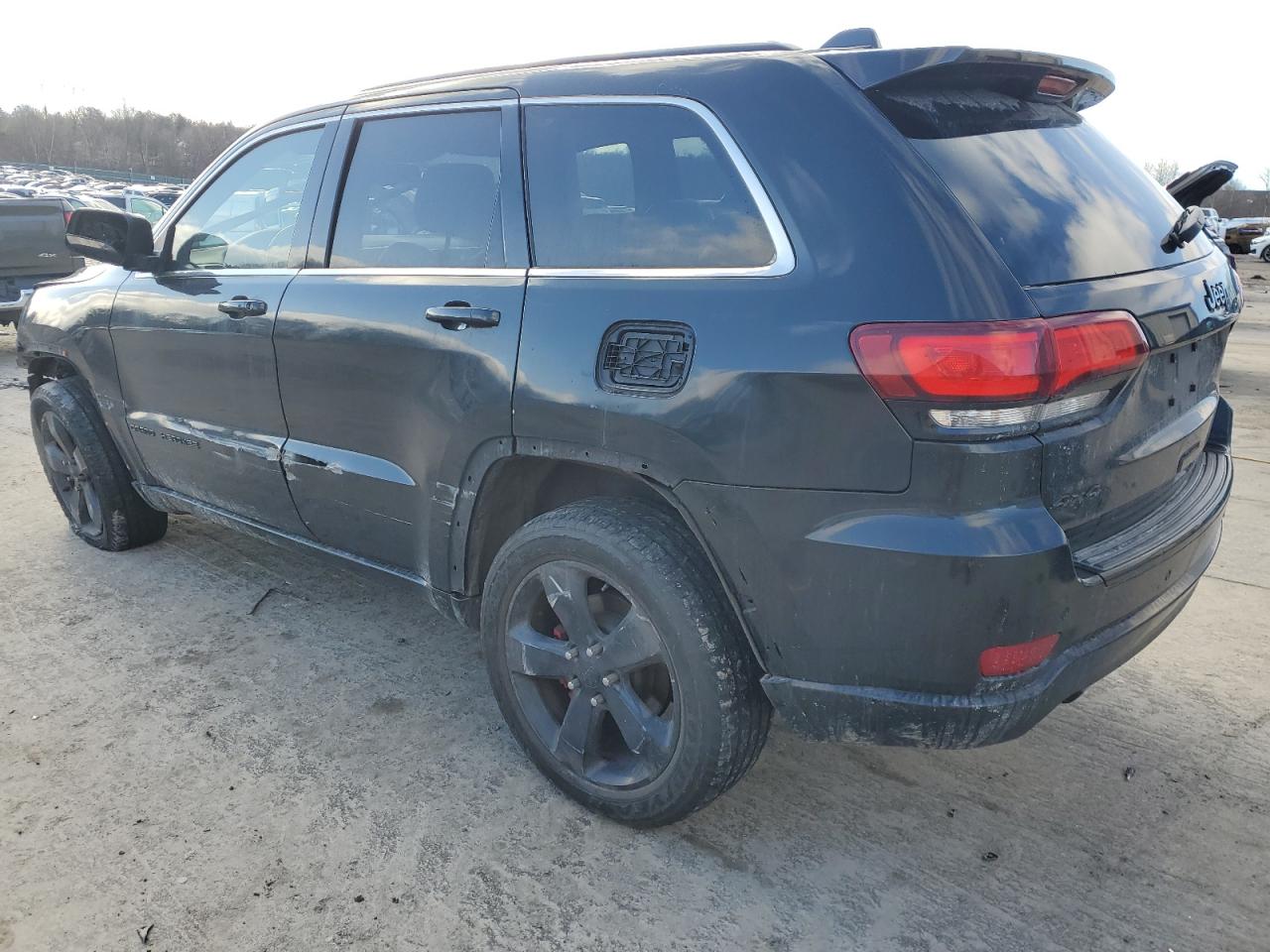 2015 Jeep Grand Cherokee - Image 2