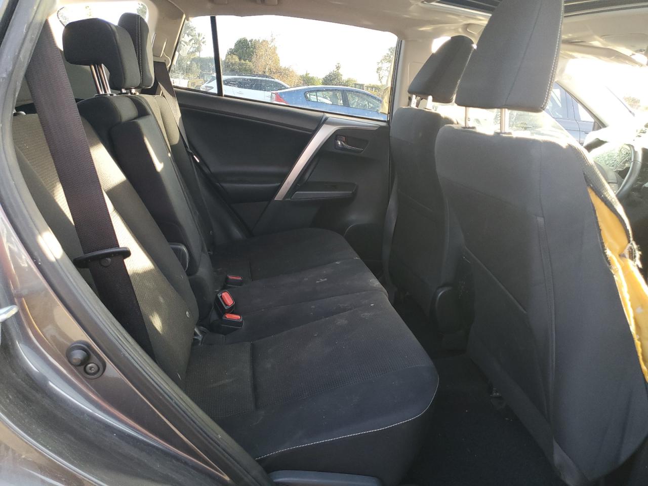 2018 Toyota RAV 4 - Image 11