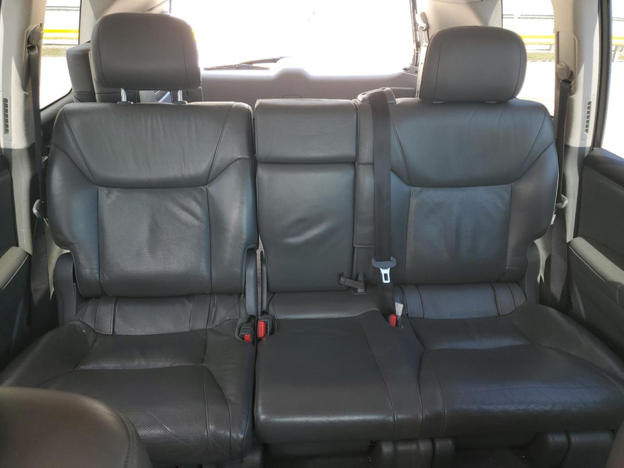 2010 Lexus LX - Image 10