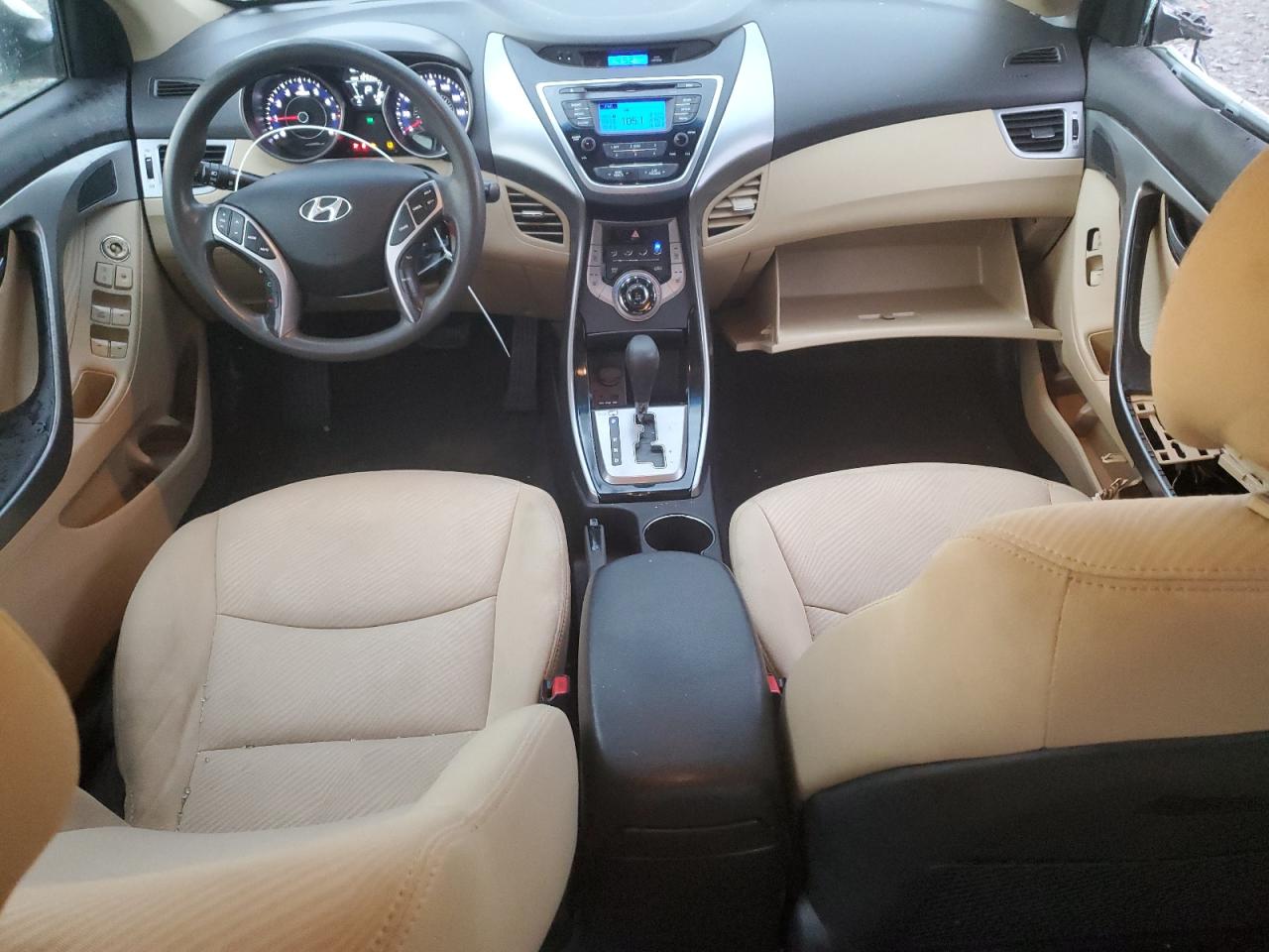 2013 Hyundai Elantra - Image 8