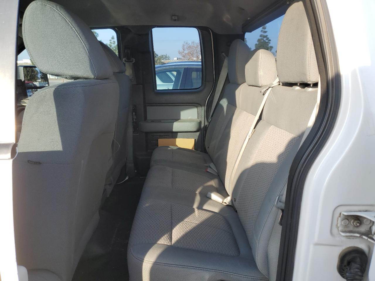 2011 Ford F-150 - Image 10