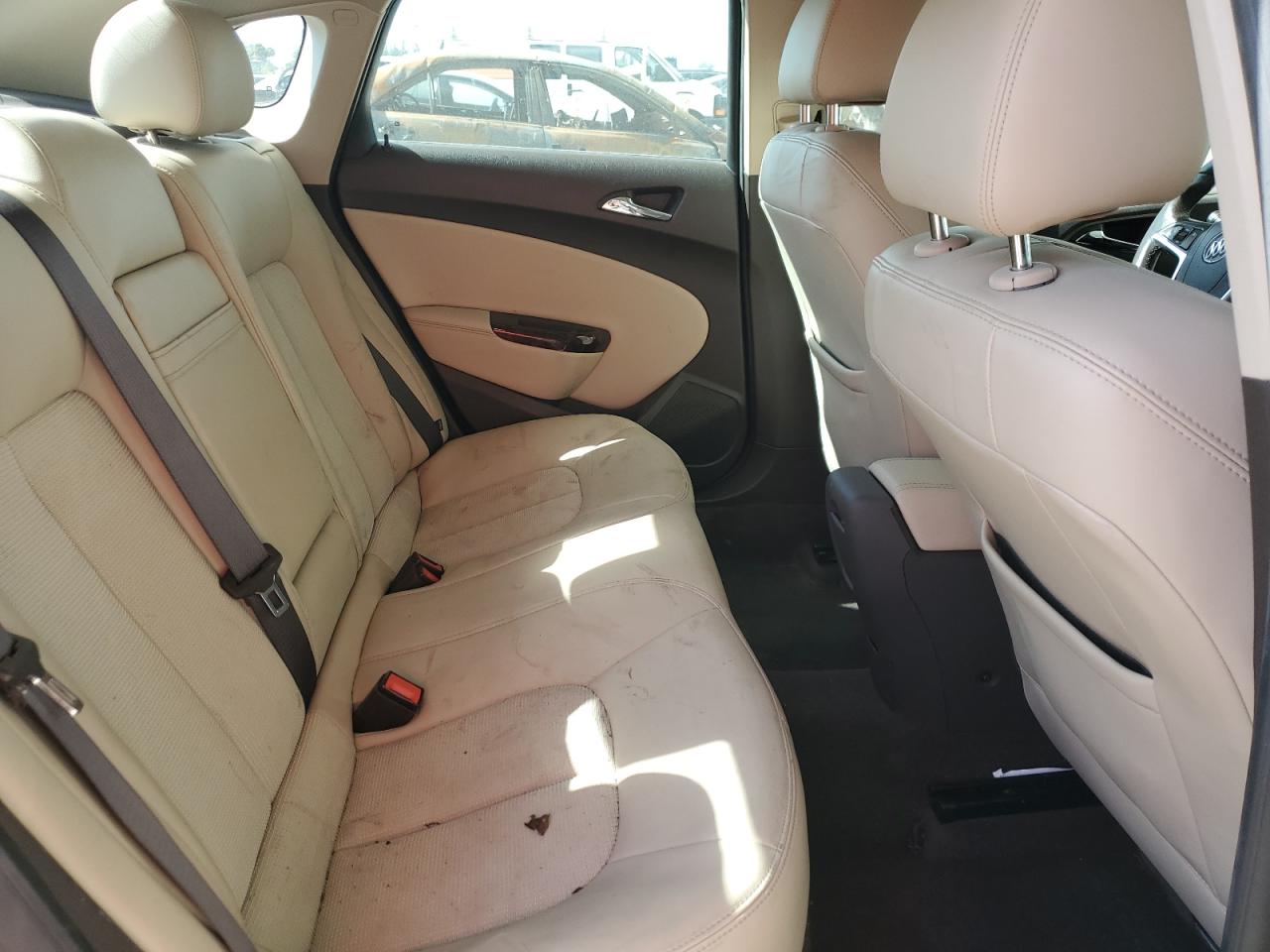2015 Buick Verano - Image 10