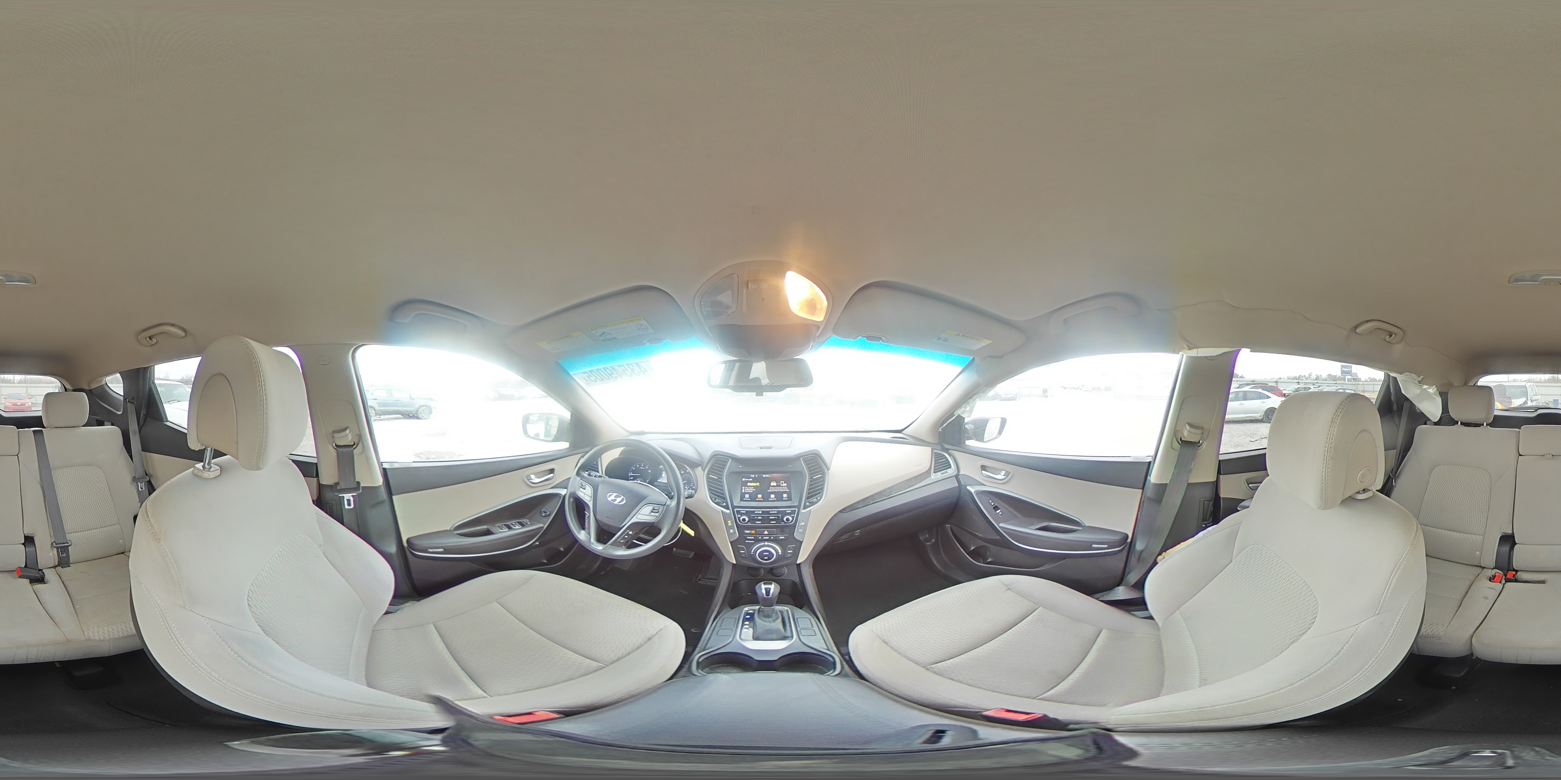 2017 Hyundai Santa Fe - Image 13