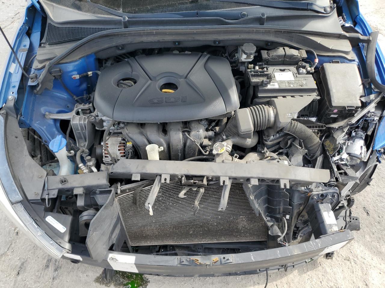 2018 Hyundai Elantra - Image 13