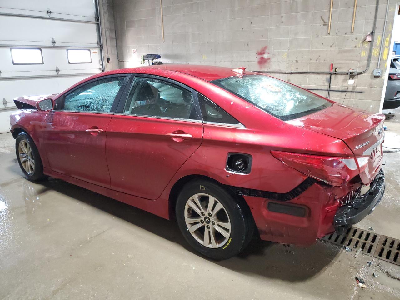 2014 Hyundai Sonata - Image 2