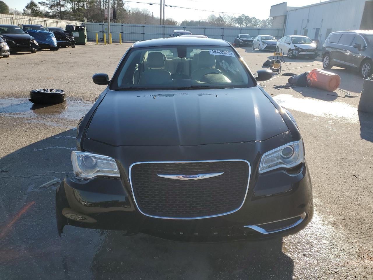2018 Chrysler 300 - Image 5