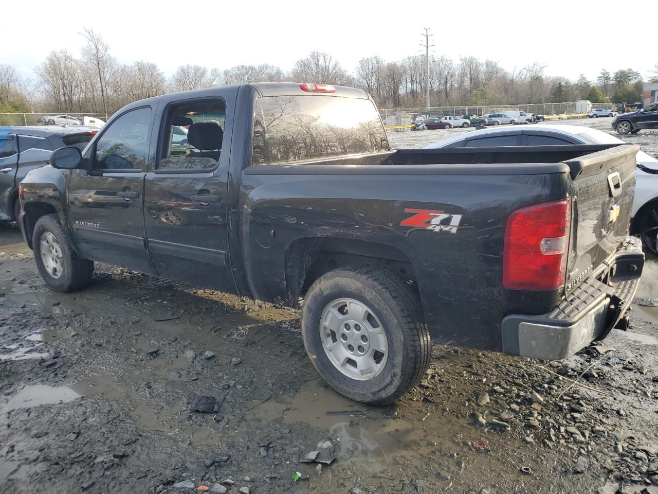 2010 Chevrolet Silverado - Image 2