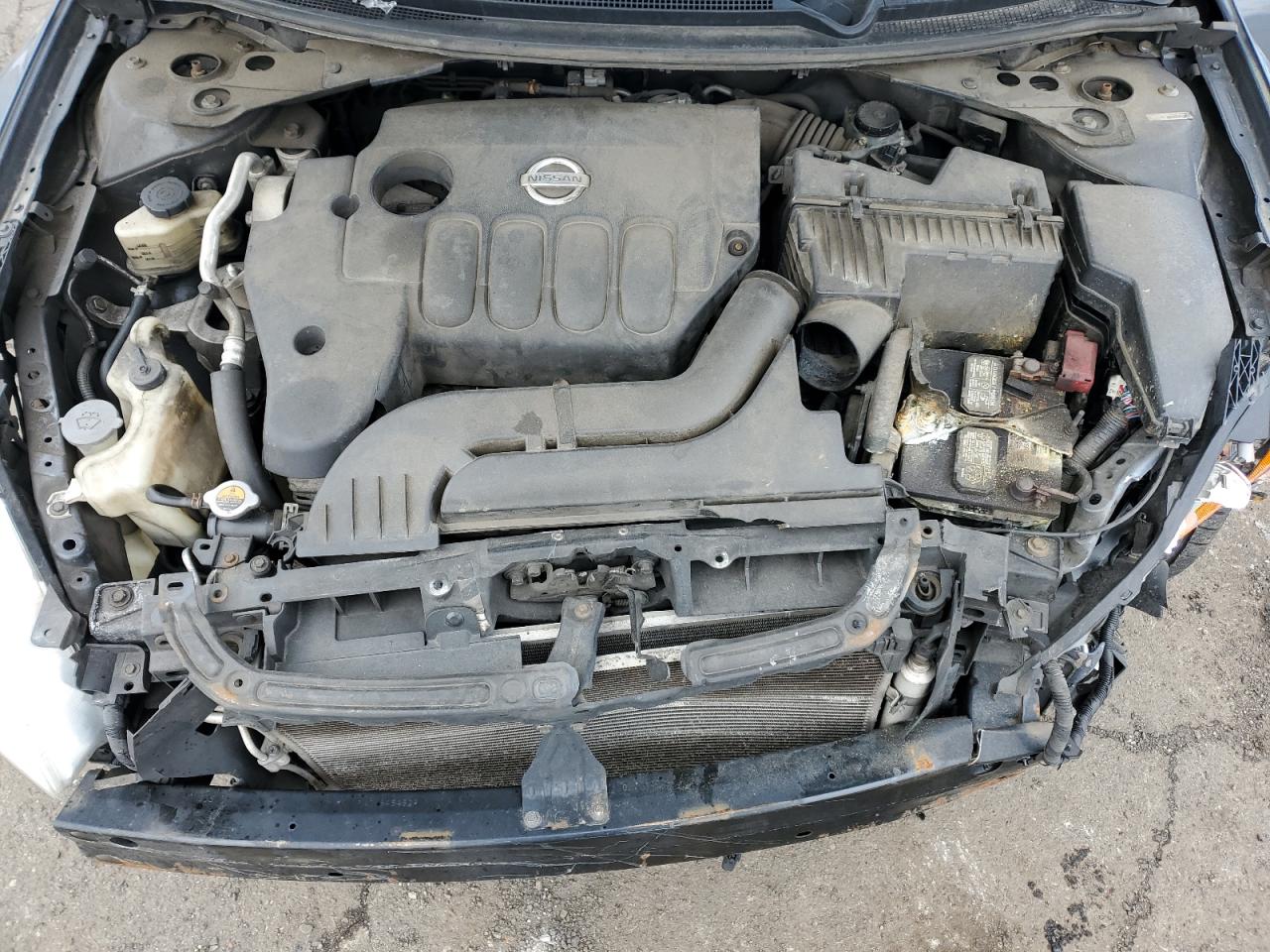 2011 Nissan Altima - Image 12