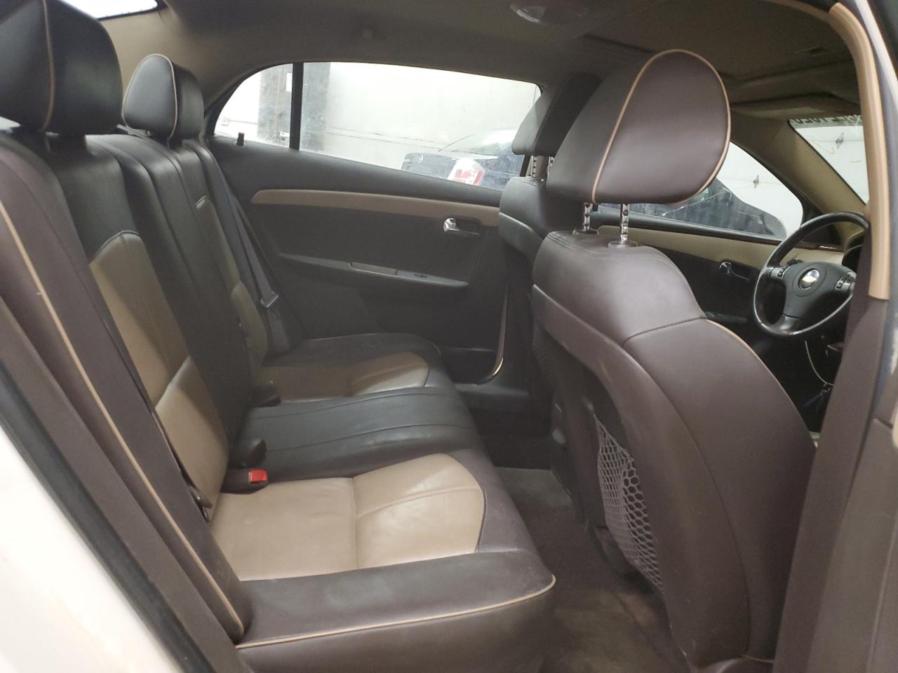 2010 Chevrolet Malibu - Image 10