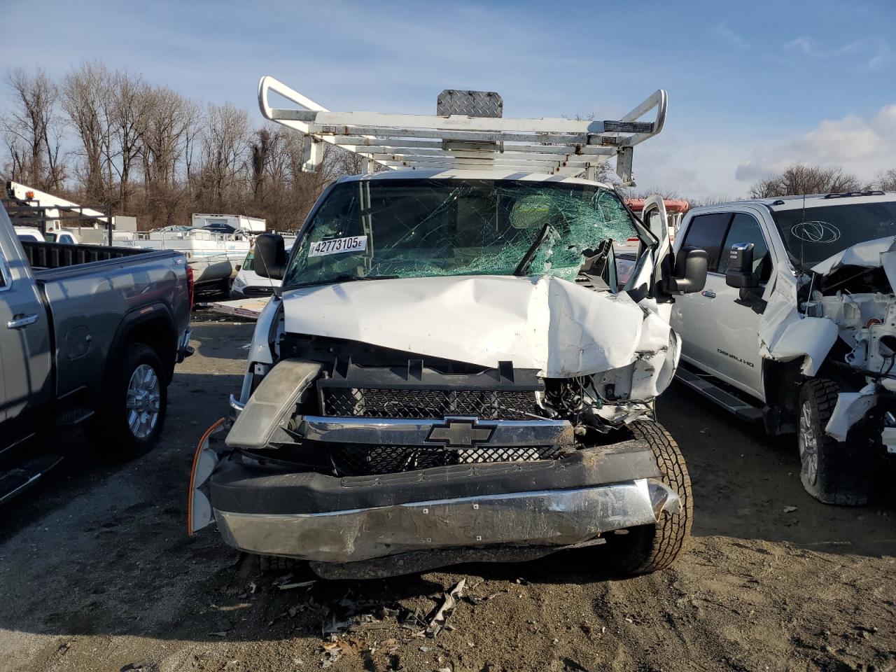 2013 Chevrolet Express - Image 12