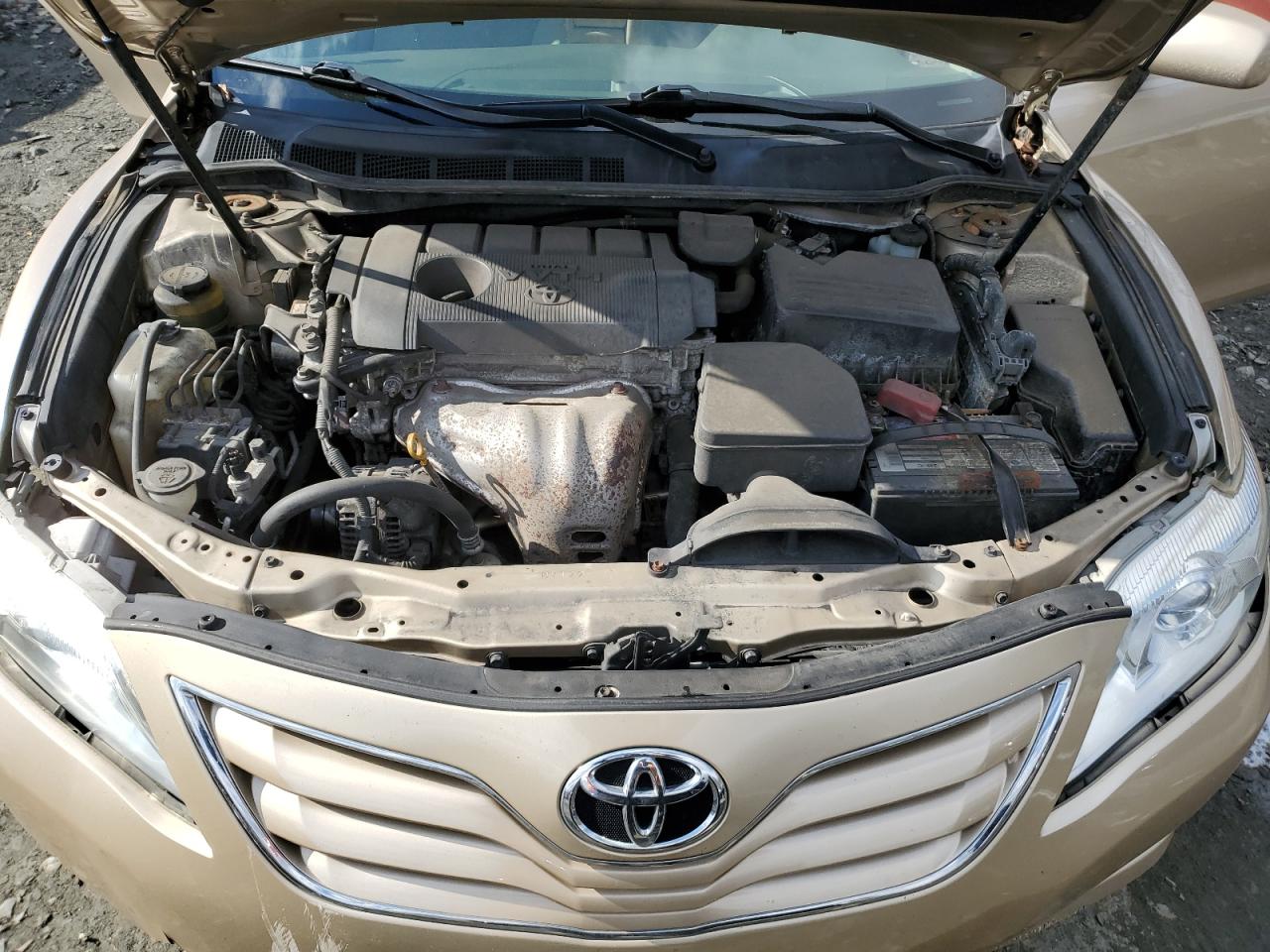 2011 Toyota Camry - Image 11