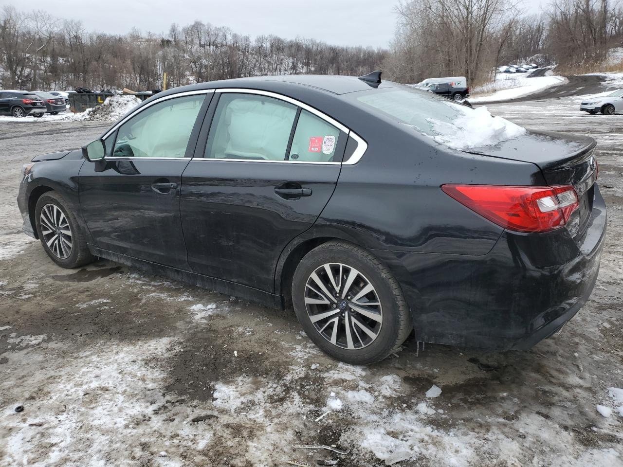 2018 Subaru Legacy - Image 2