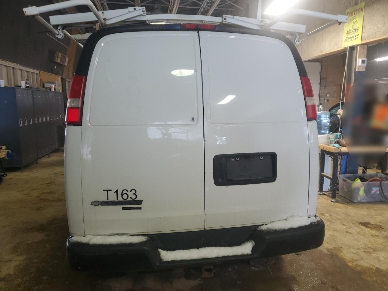 2015 Chevrolet Express - Image 6