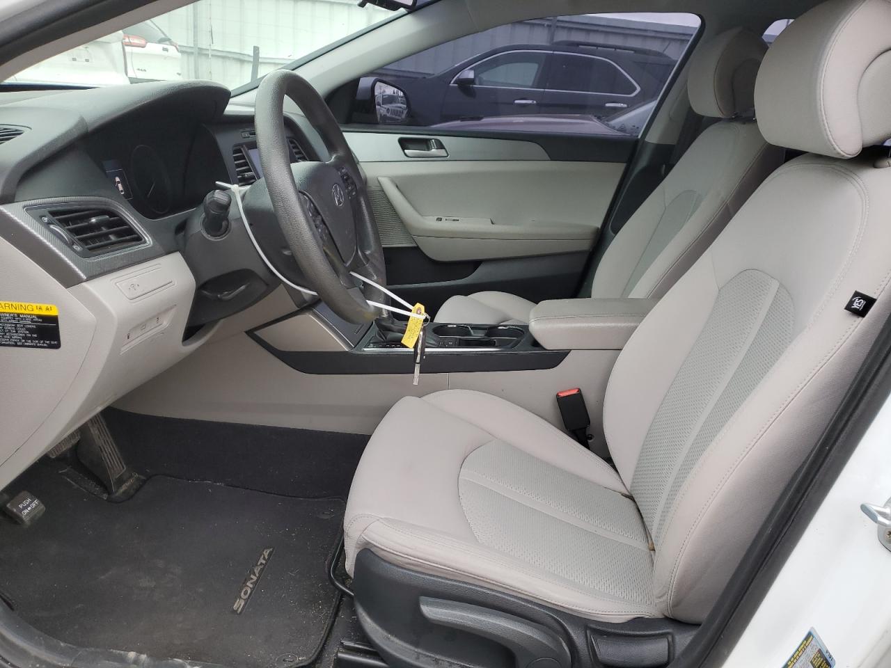 2017 Hyundai Sonata - Image 7