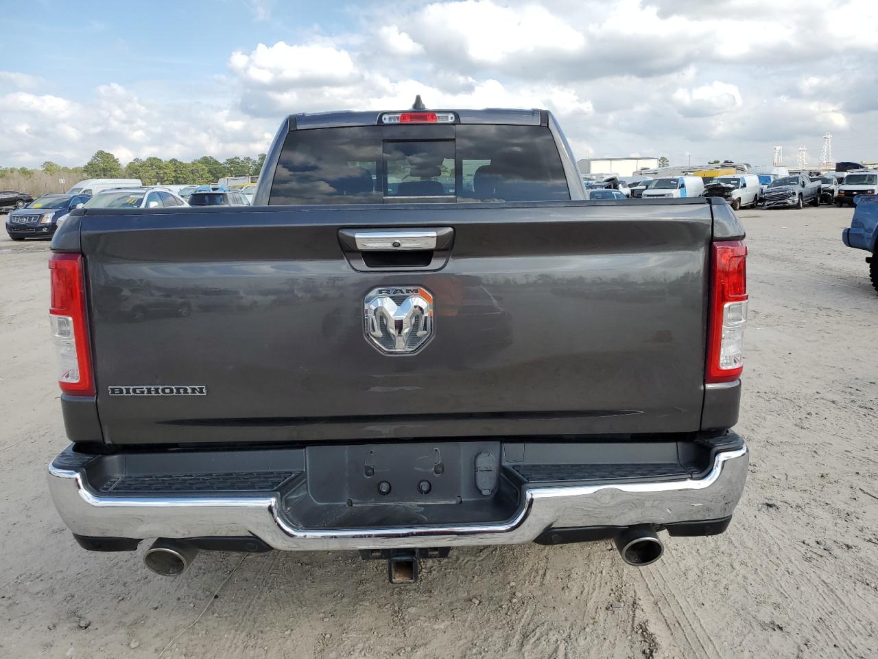 2019 RAM 1500 - Image 7