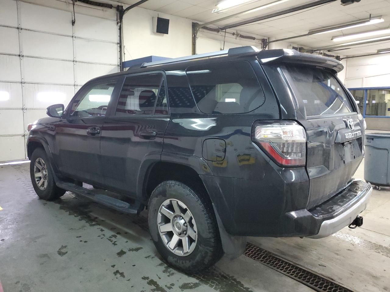 2015 Toyota 4Runner - Image 2