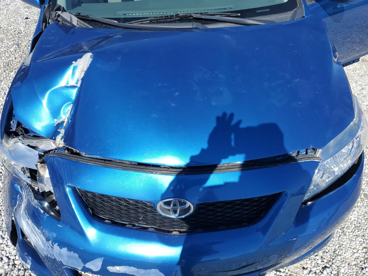 2010 Toyota Corolla - Image 12