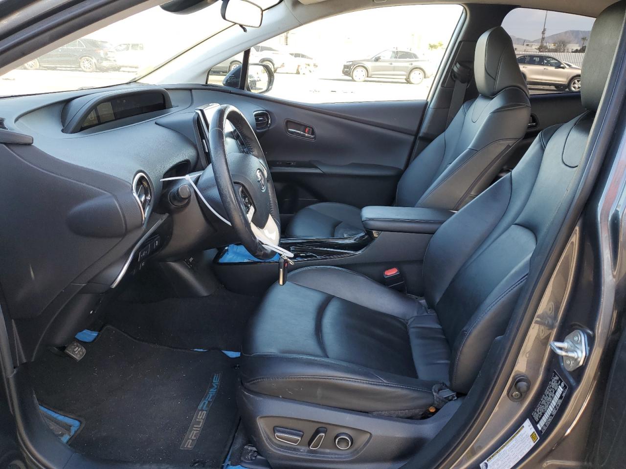 2017 Toyota Prius - Image 7