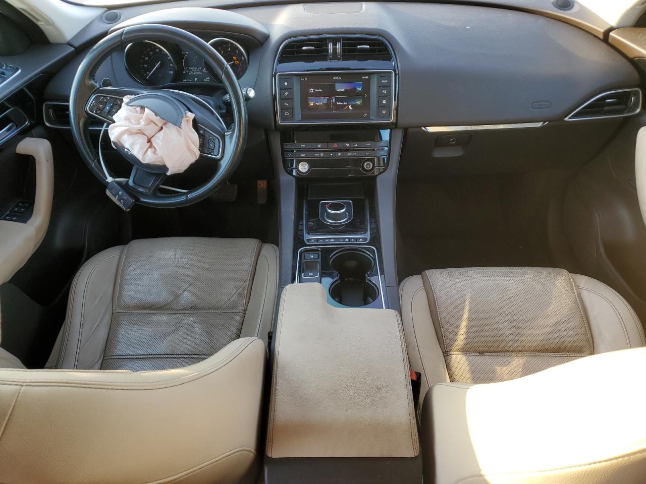2017 Jaguar F-Pace - Image 8