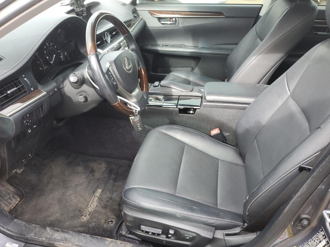 2014 Lexus ES - Image 7
