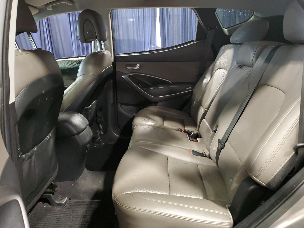 2014 Hyundai Santa Fe - Image 11
