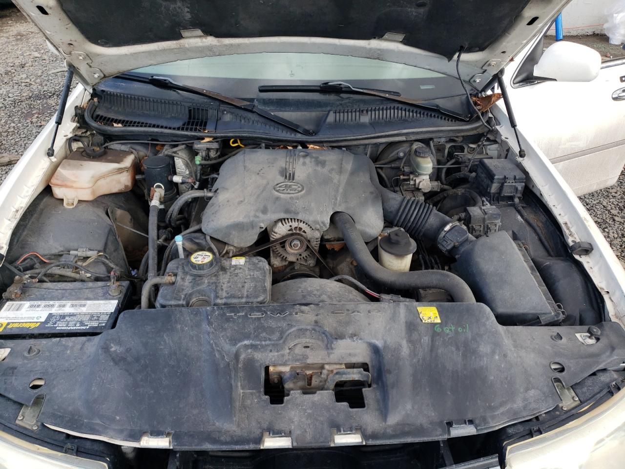 2002 Lincoln Town Car - Image 11