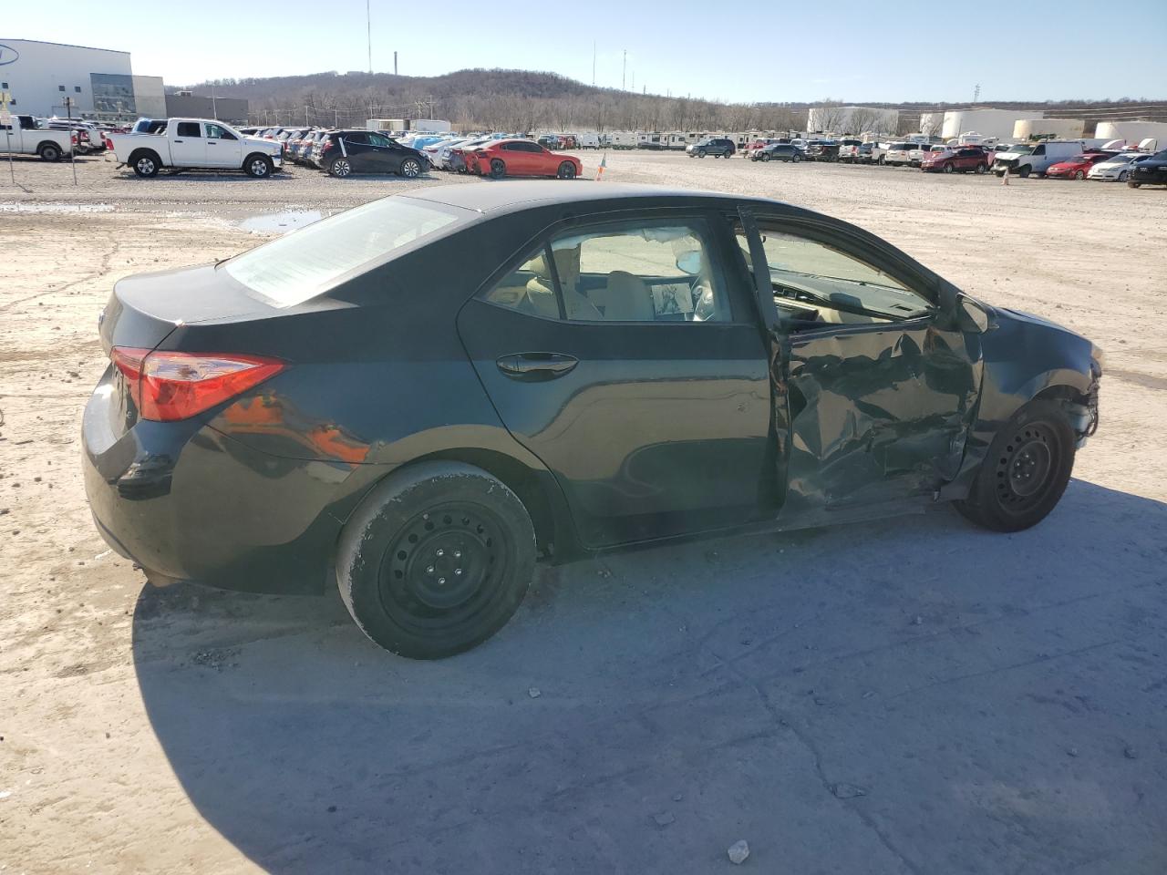 2018 Toyota Corolla - Image 3
