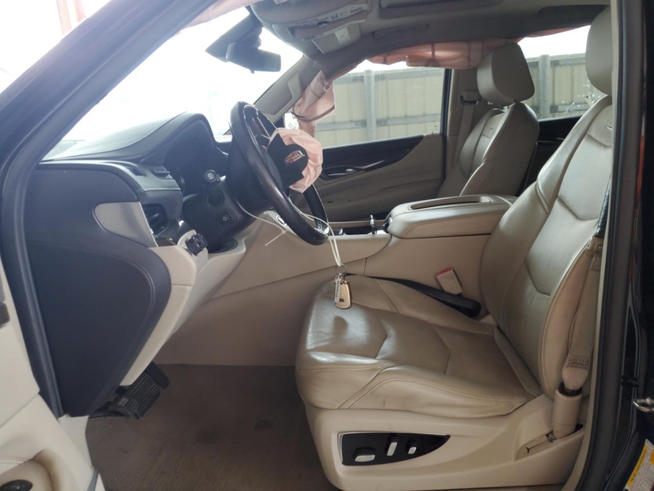 2020 Cadillac Escalade - Image 7