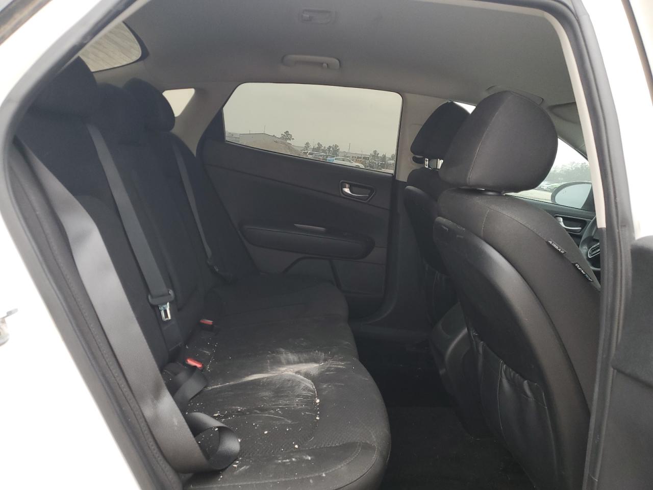 2018 Kia Optima - Image 10