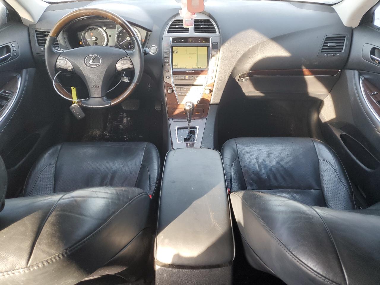 2012 Lexus ES - Image 8