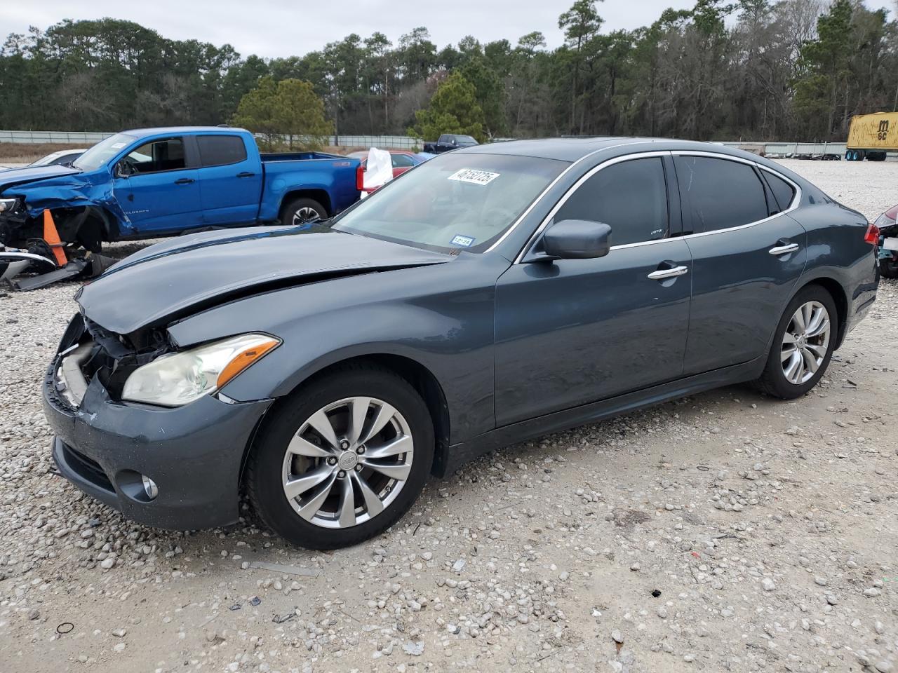 2012 Infiniti M - Image 1