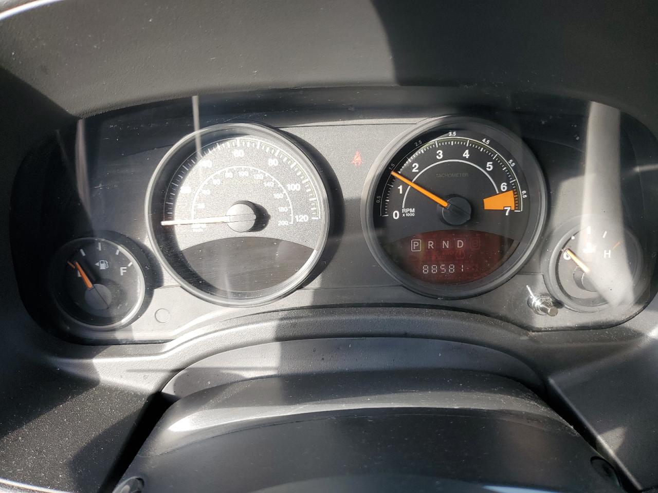 2014 Jeep Liberty (Patriot) - Image 9