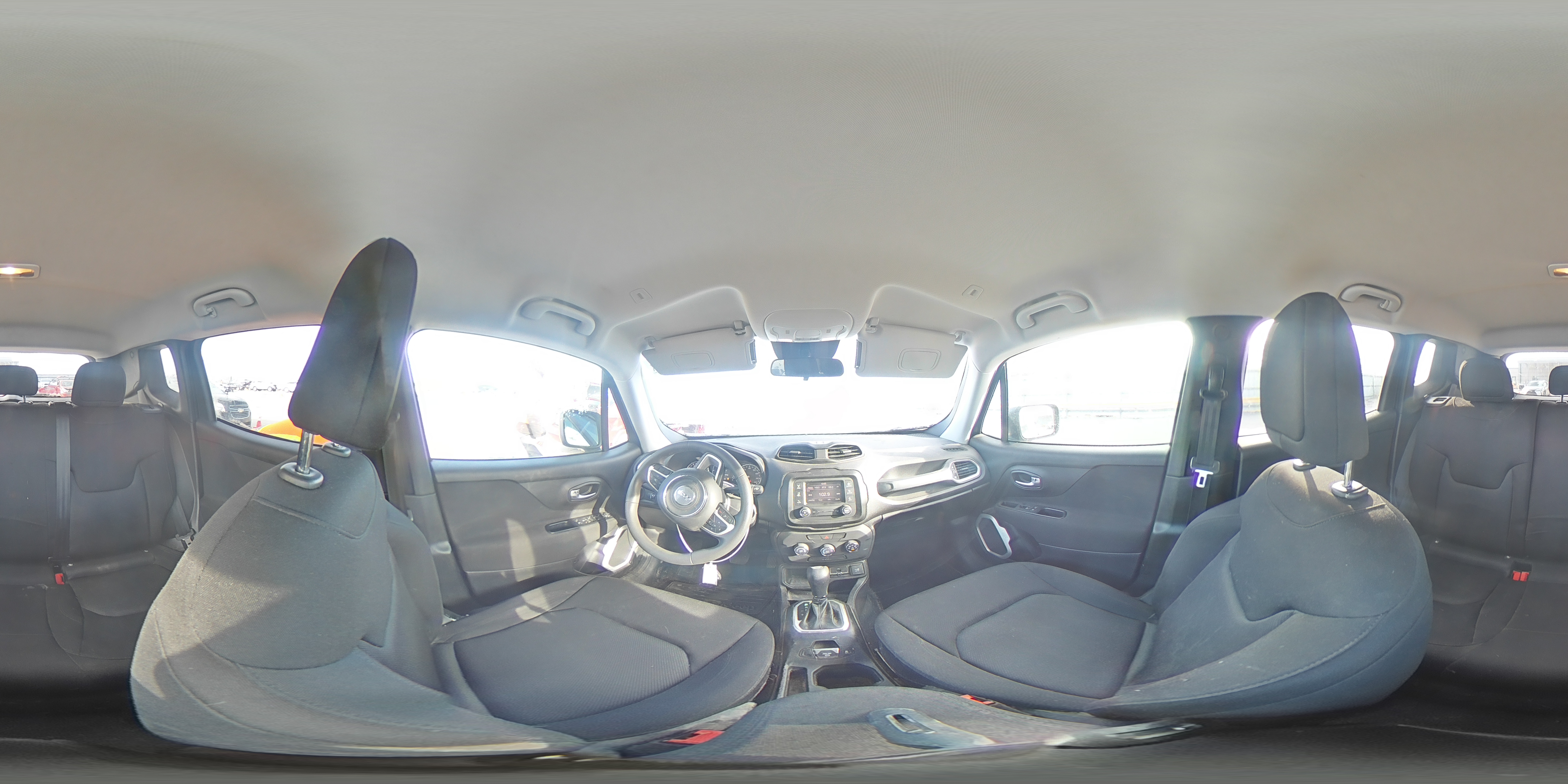 2018 Jeep Renegade - Image 14