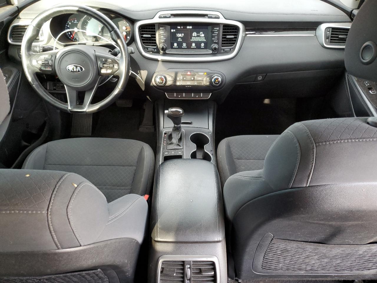 2018 Kia Sorento - Image 8