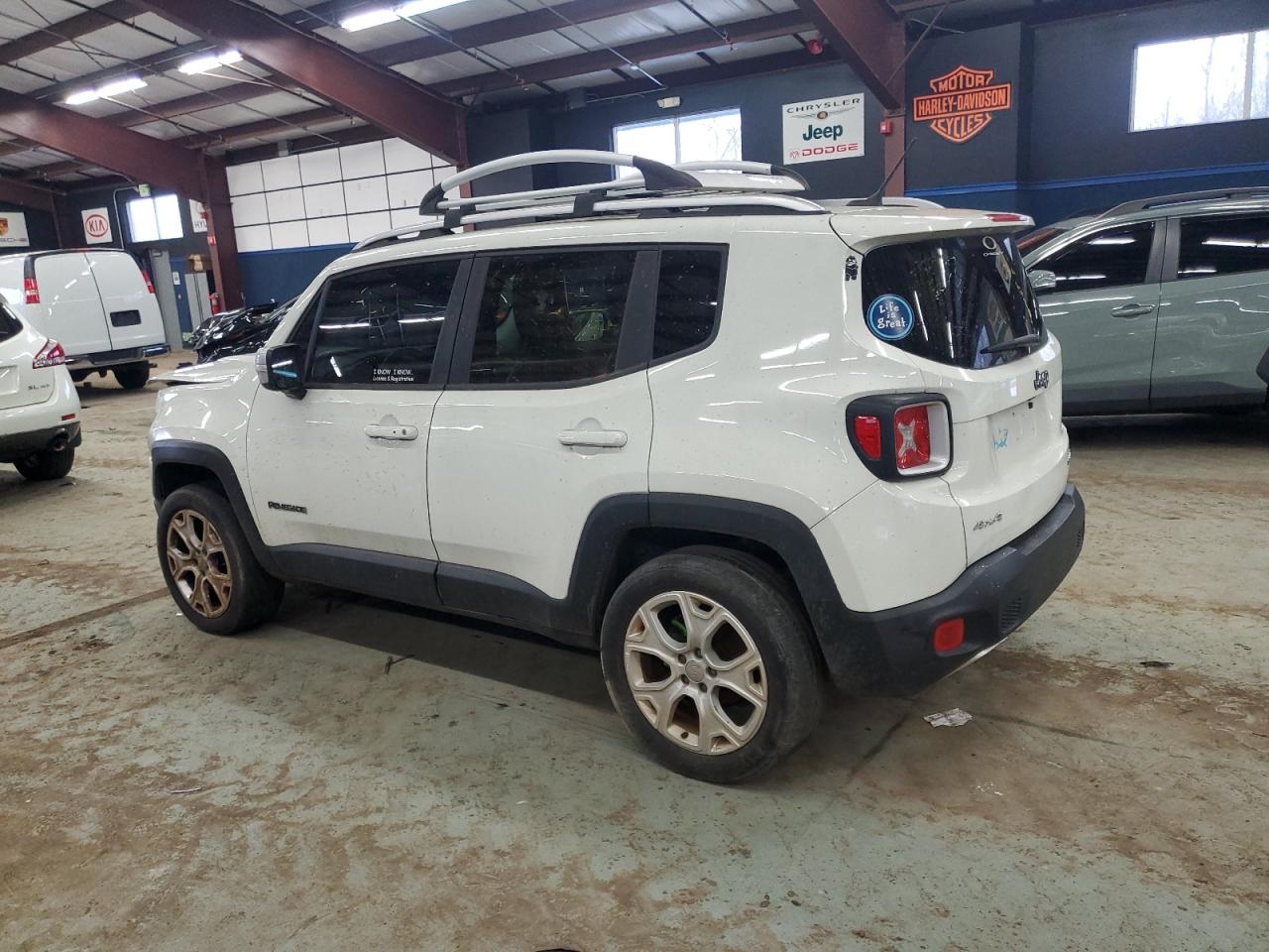 2017 Jeep Renegade - Image 2