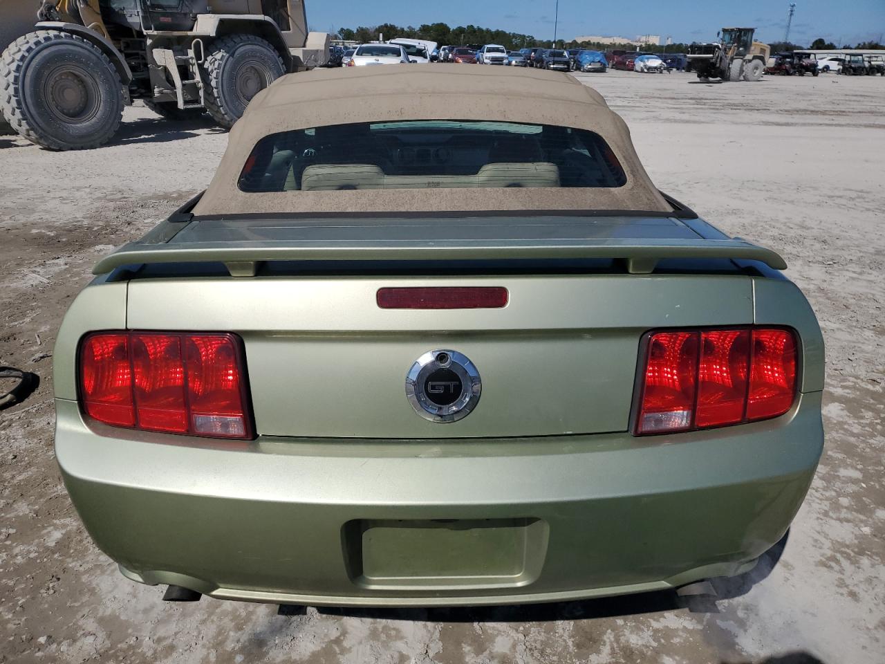 2006 Ford Mustang - Image 6