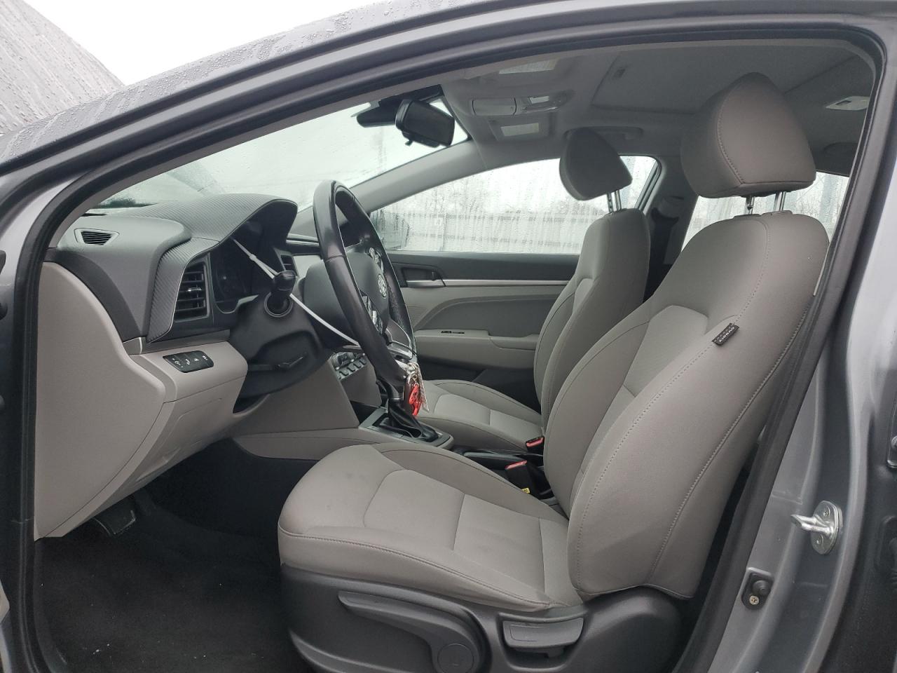 2019 Hyundai Elantra - Image 7