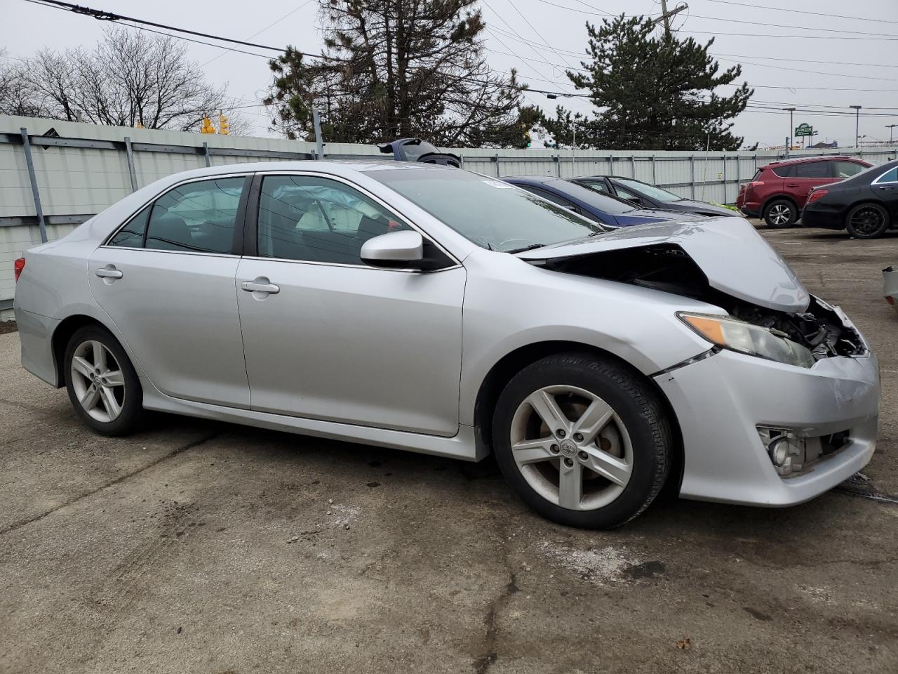 2014 Toyota Camry - Image 4