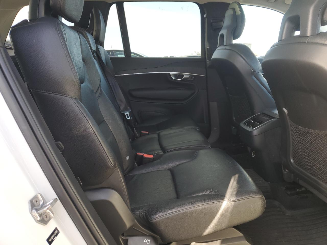 2020 Volvo XC90 - Image 11