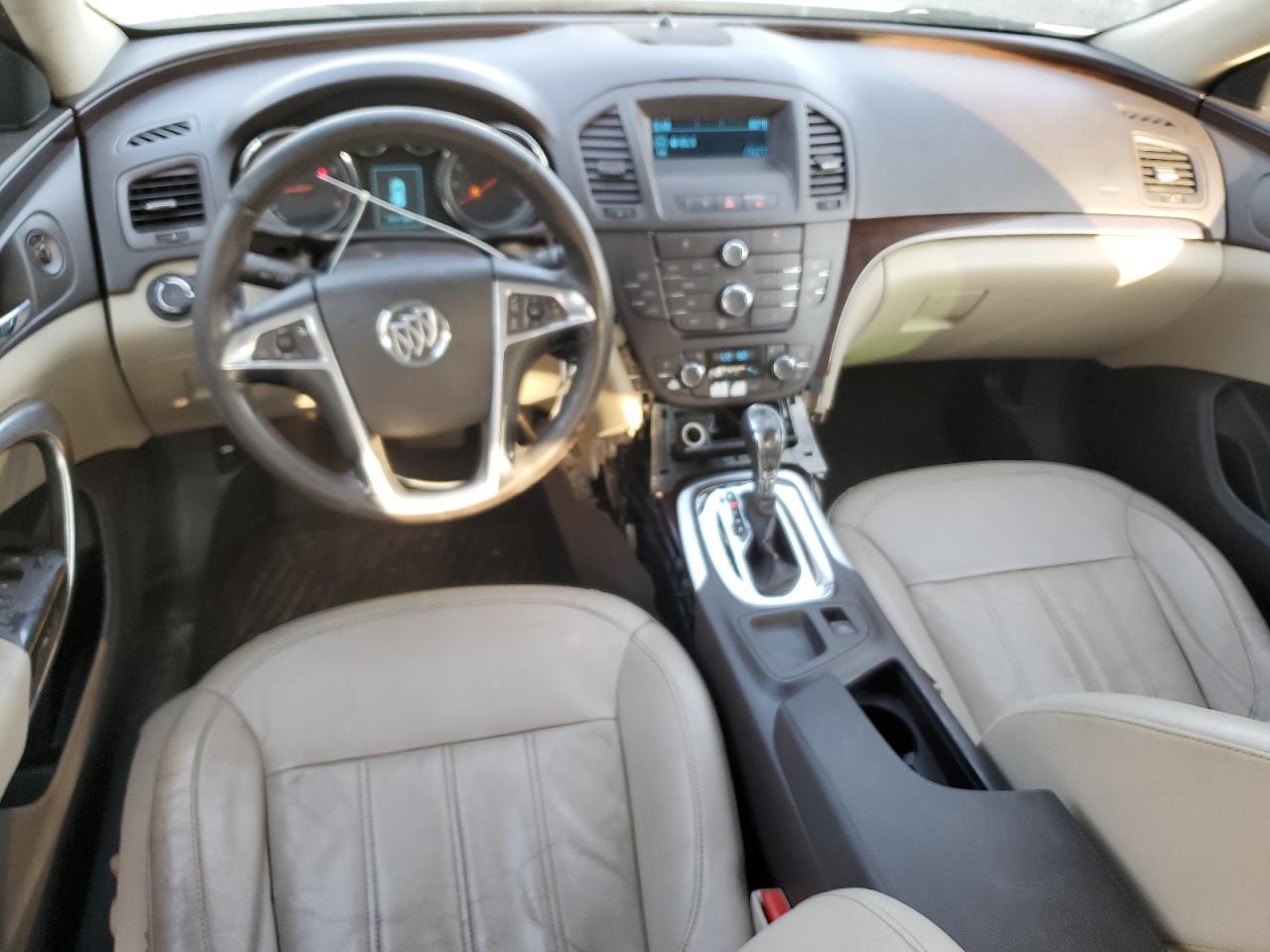 2011 Buick Regal - Image 8