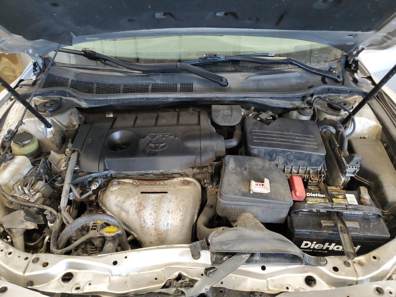 2011 Toyota Camry - Image 11