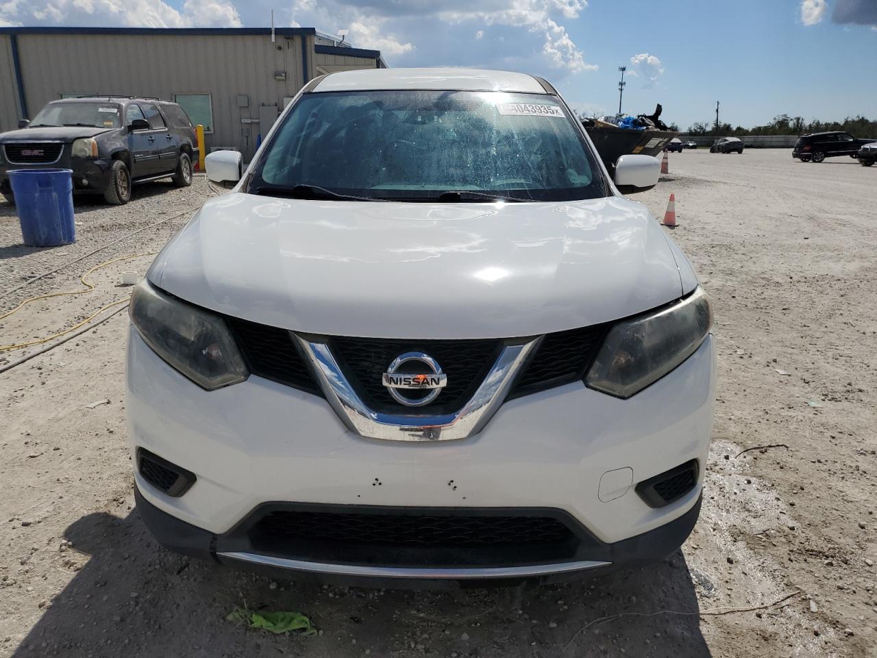 2016 Nissan Rogue - Image 5
