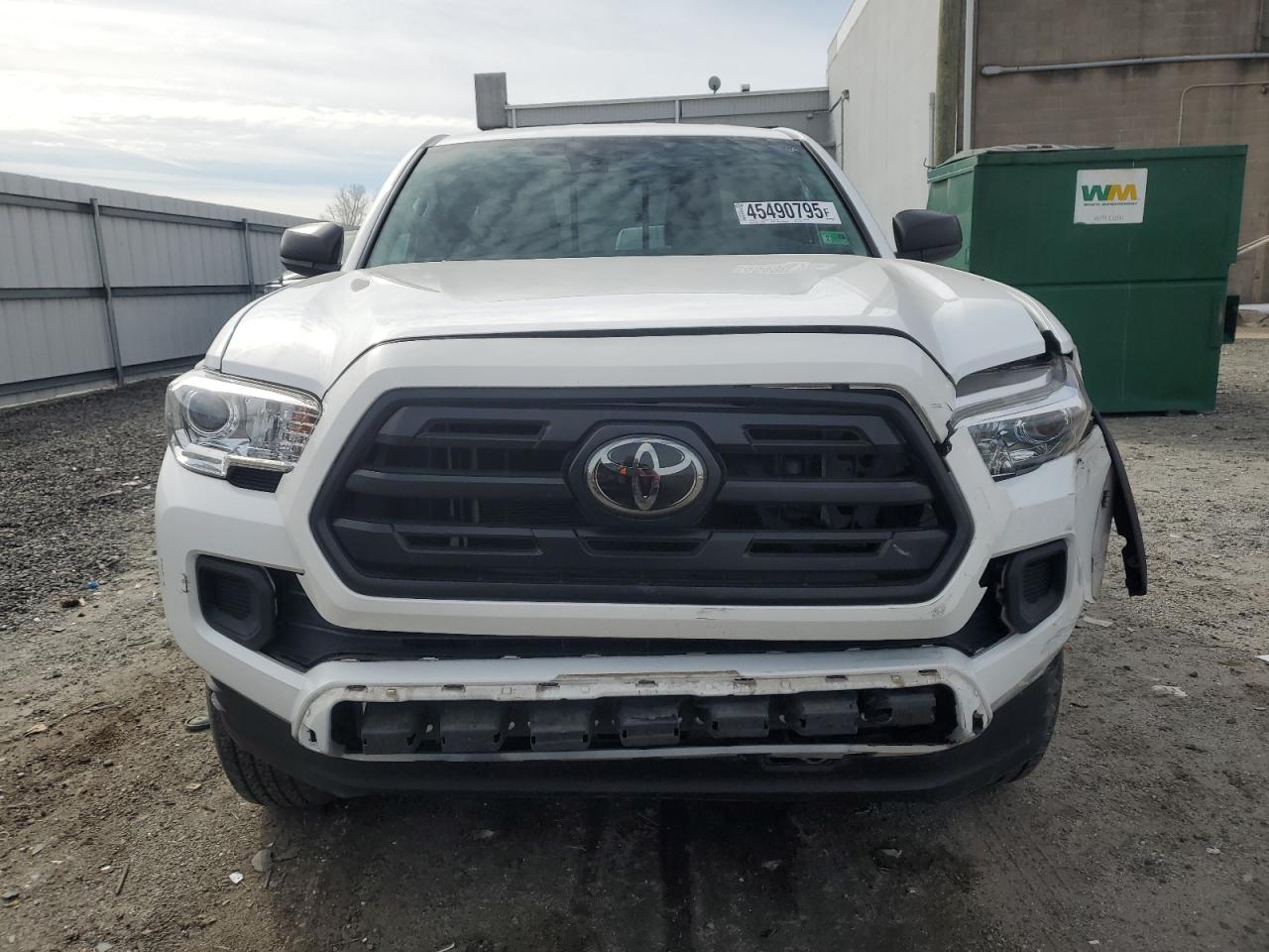 2019 Toyota Tacoma - Image 5